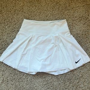 Women’s White Nike Tennis/Golf Skirt